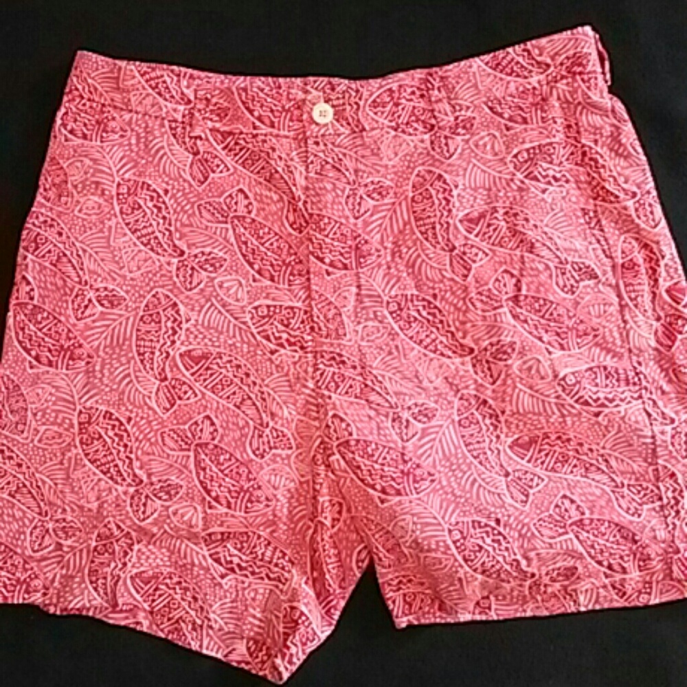 Vineyard vines pink shorts size:35